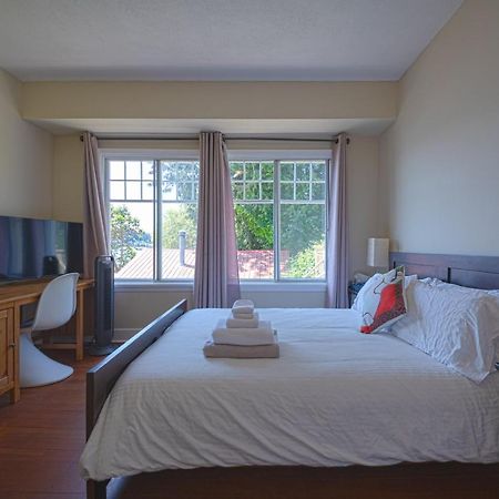 Villa Iconic 3-Story Waterfront 'Marina House' W/ View Gibsons Exterior foto